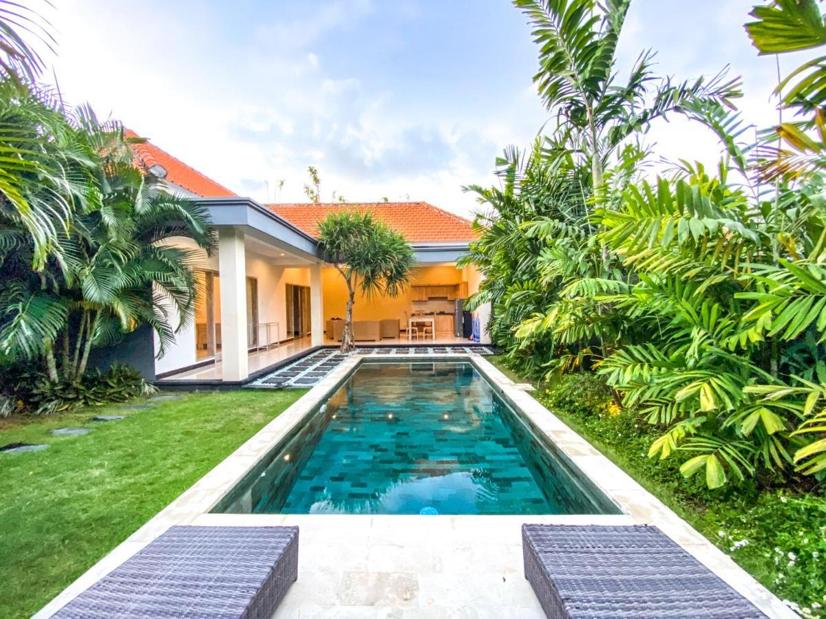 Tropical Luxe Villas Canggu - Finns & Atlas Canggu (Bali) Exterior photo